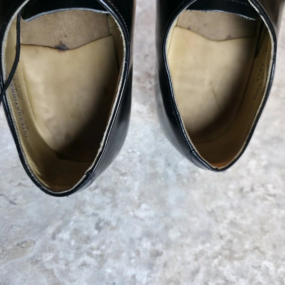 International Shoe Company vintage 1981